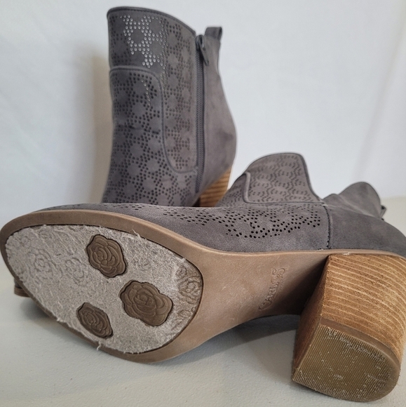 Carlos by Carlos Santana Gray Perforated Faux Suede Holly Ankle Boots - Size 9 - Picture 7 of 12